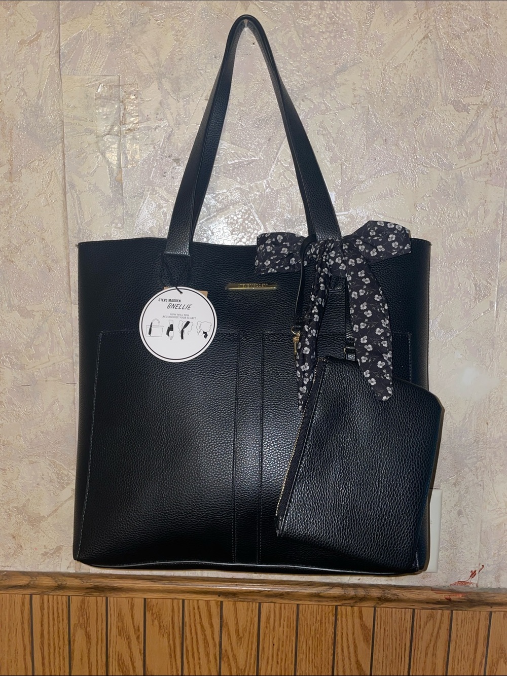 Large black Steve Madden bnellie tote bag purse set (4) nwt)